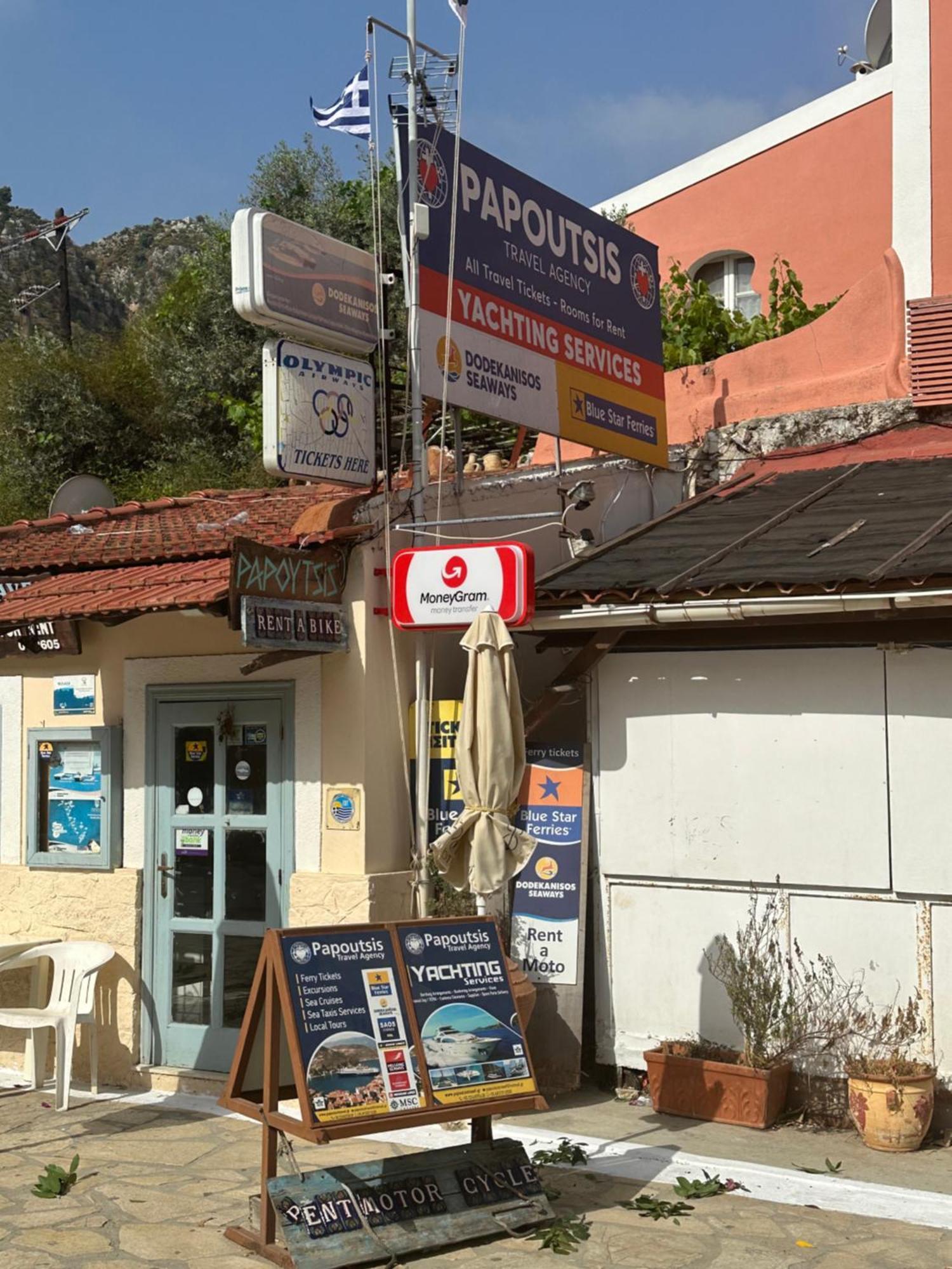 Hotel Castellorizon Pensione Meyísti Exterior foto